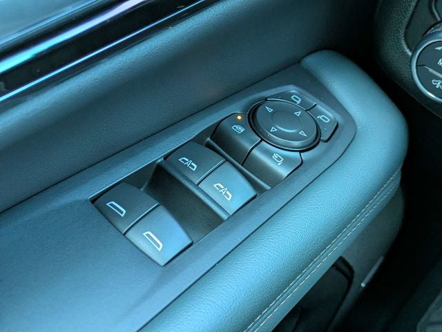 2025 GMC Yukon XL AT4