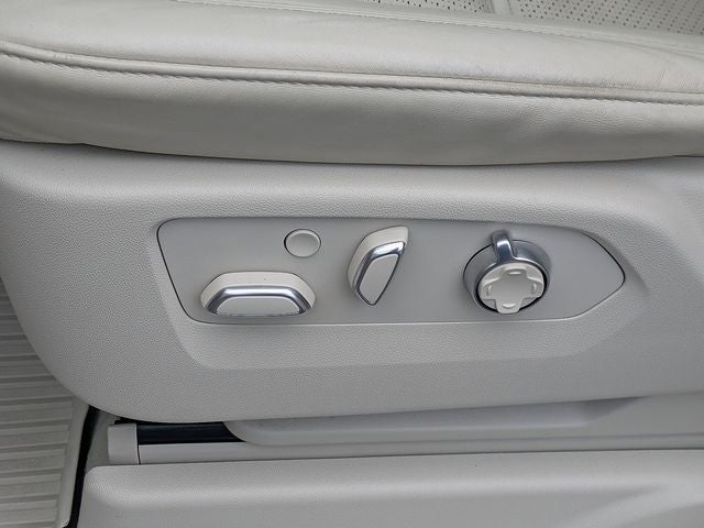 2022 Cadillac Escalade Premium Luxury Platinum