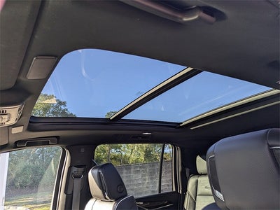 2023 Cadillac Escalade ESV Premium