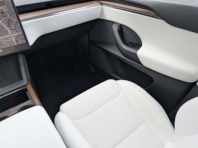 2023 Tesla Model X Standard Range
