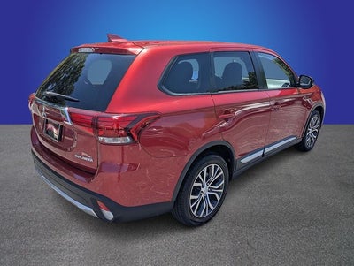 2017 Mitsubishi Outlander ES
