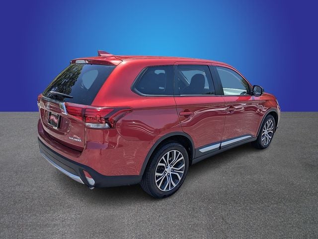 2017 Mitsubishi Outlander ES