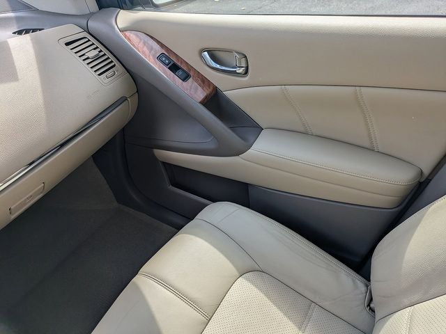 2012 Nissan Murano LE