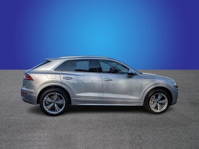 2022 Audi Q8 55 Premium quattro