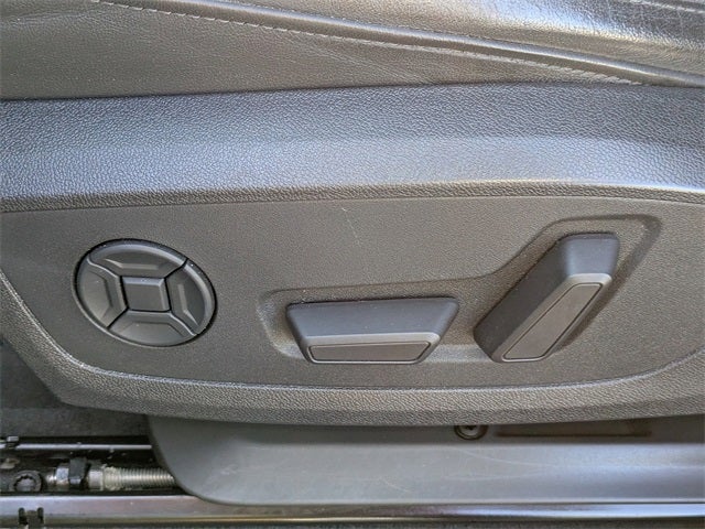 2019 Audi Q3 2.0T Prestige S line quattro