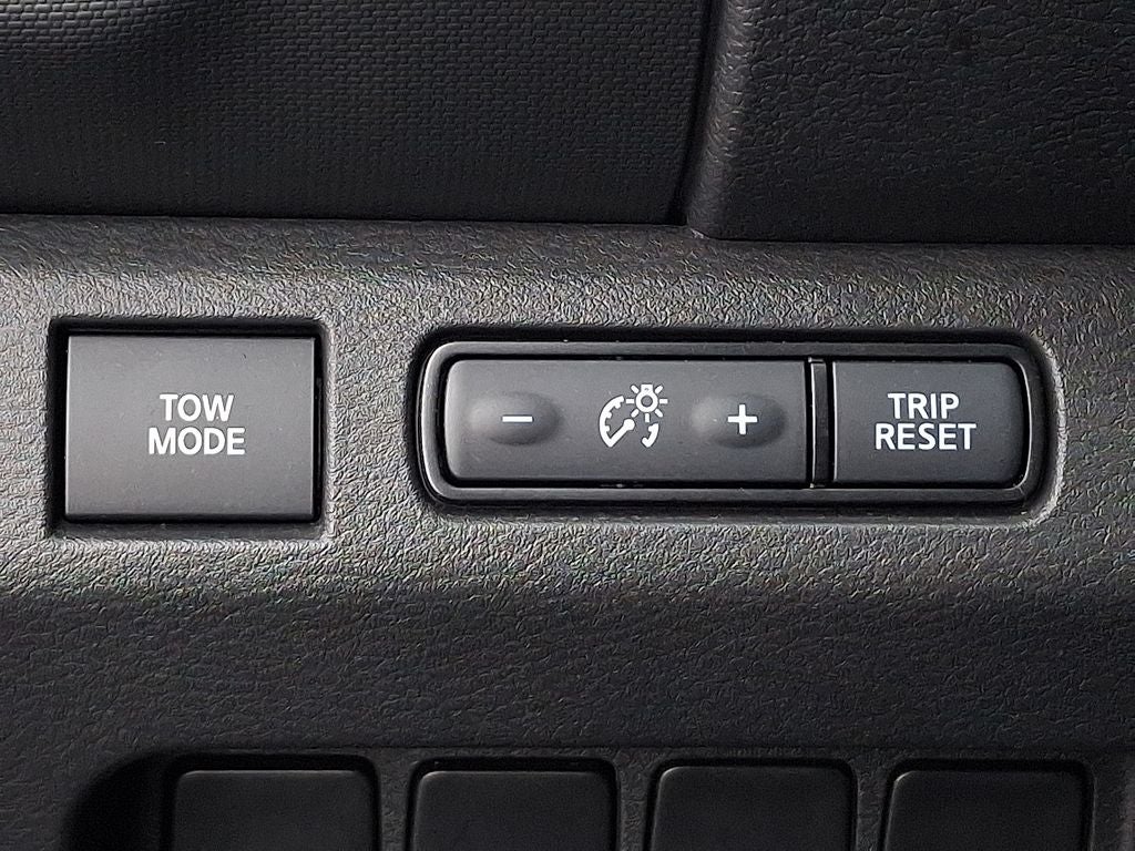 2023 Nissan Frontier PRO-X