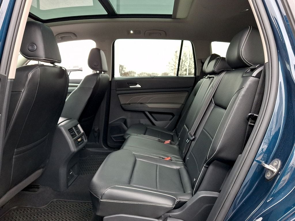 2022 Volkswagen Atlas 3.6L V6 SE w/Technology