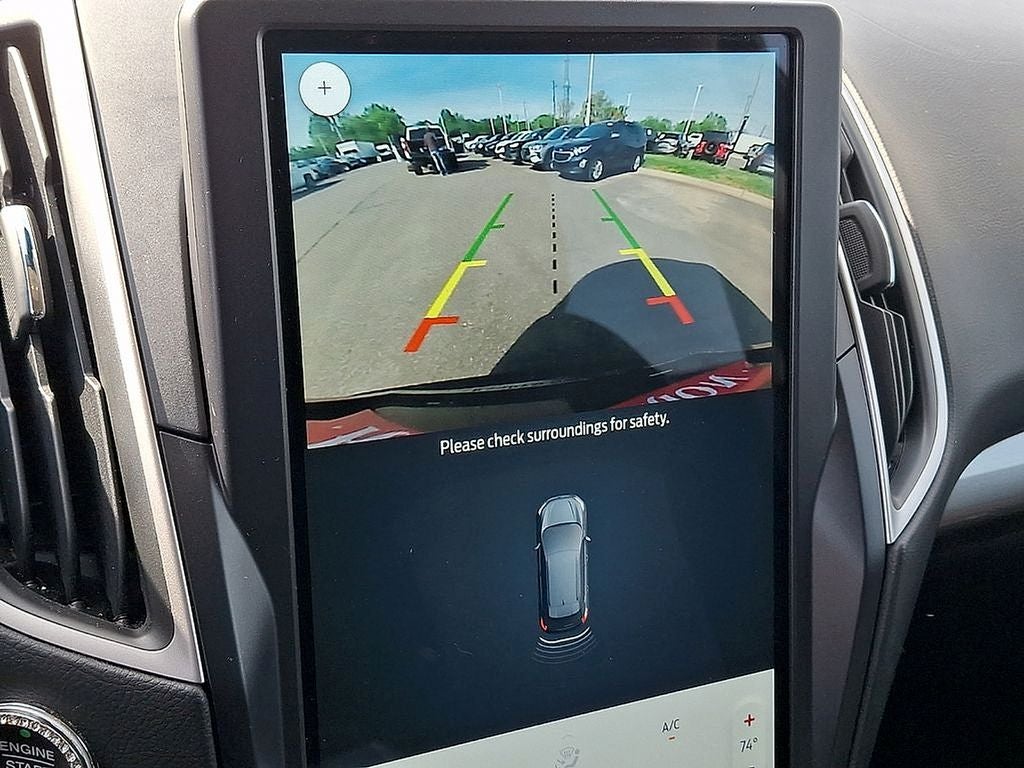 2022 Ford Edge SE