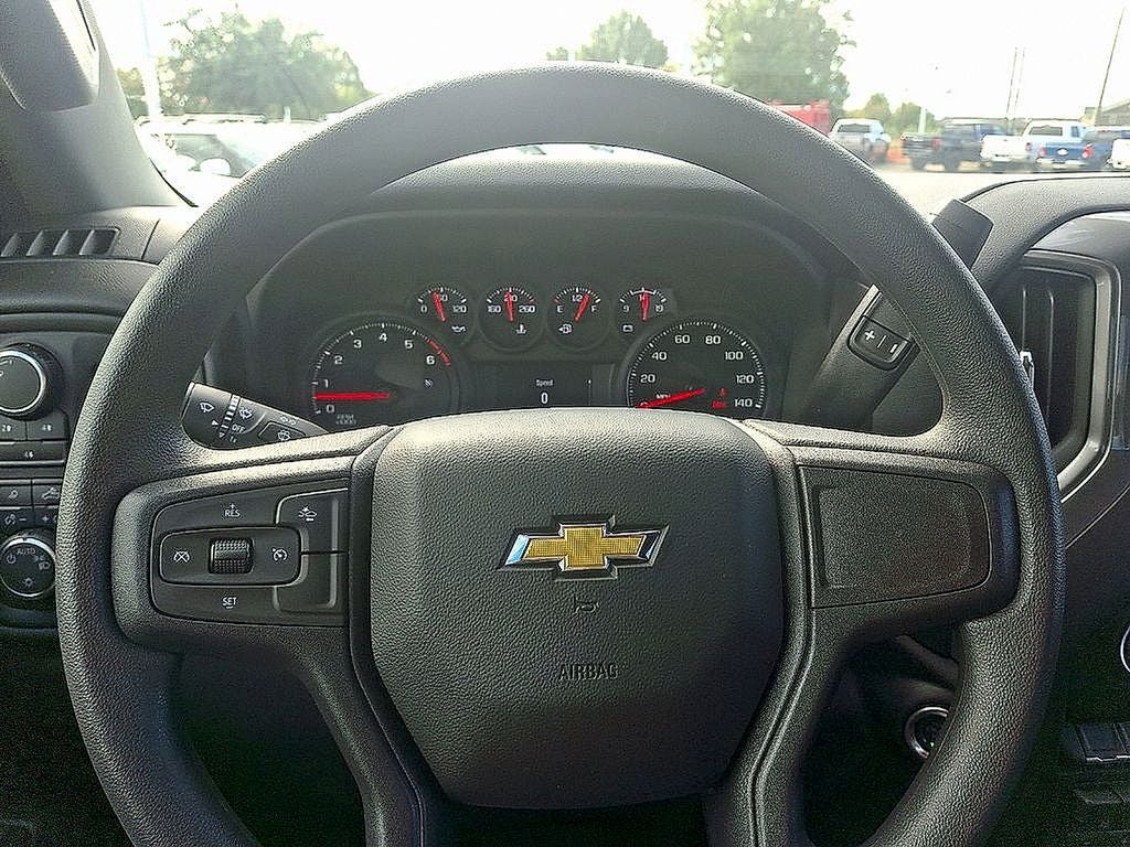 2025 Chevrolet Silverado 2500HD Custom