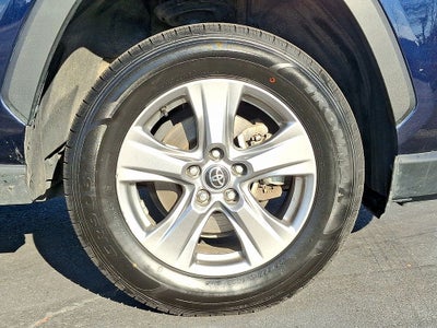 2024 Toyota RAV4 XLE