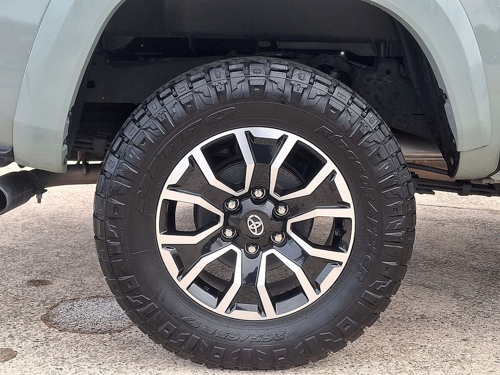 2023 Toyota Tacoma TRD Sport V6