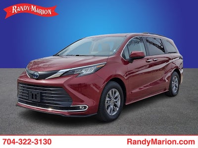 2023 Toyota Sienna XLE
