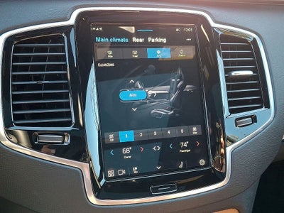 2025 Volvo XC90 B5 Plus