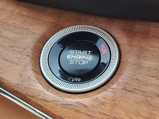 2025 Jeep Grand Cherokee L Summit Reserve 4x4