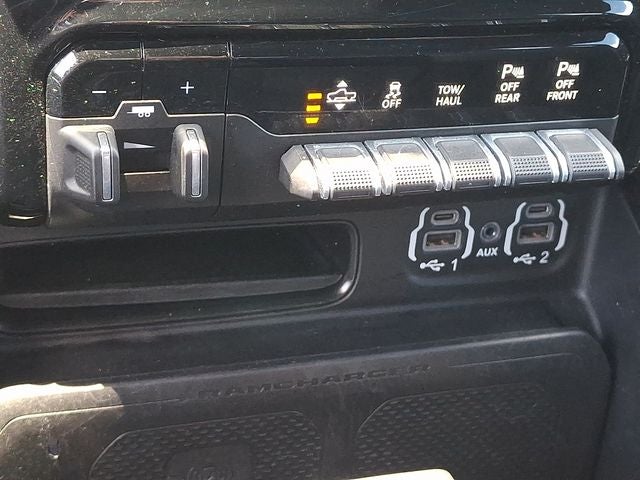 2022 RAM 1500 Limited Crew Cab 4x4 5'7' Box