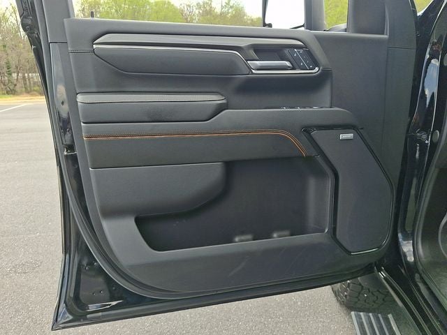 2024 GMC Sierra 2500HD 4WD Crew Cab Standard Bed AT4