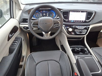 2023 Chrysler Pacifica Limited AWD