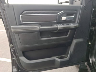 2025 RAM 3500 Big Horn Crew Cab 4x4 8' Box