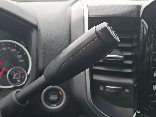 2025 RAM 3500 Big Horn Crew Cab 4x4 8' Box