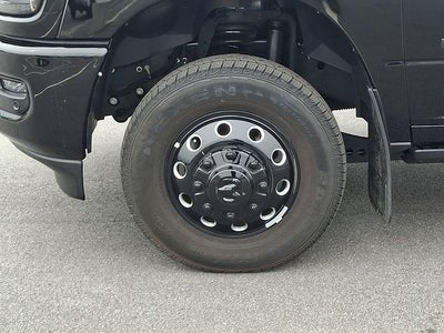 2025 RAM 3500 Big Horn Crew Cab 4x4 8' Box