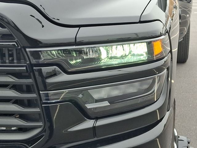 2025 RAM 3500 Big Horn Crew Cab 4x4 8' Box