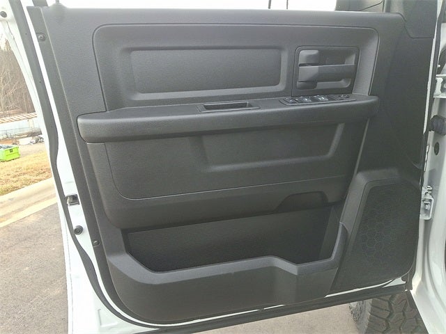 2020 RAM 2500 Tradesman Crew Cab 4X4 6'4' Box