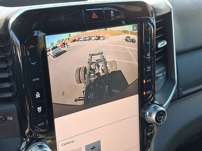 2025 RAM 5500HD Tradesman/Big Horn