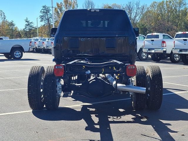 2025 RAM 5500HD Tradesman/Big Horn