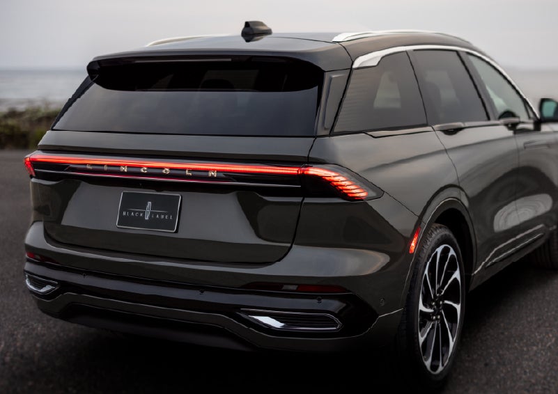 The rear of a 2026 Lincoln Black Label™ Nautilus® SUV displays full LED rear lighting. | Randy Marion Lincoln in Statesville NC